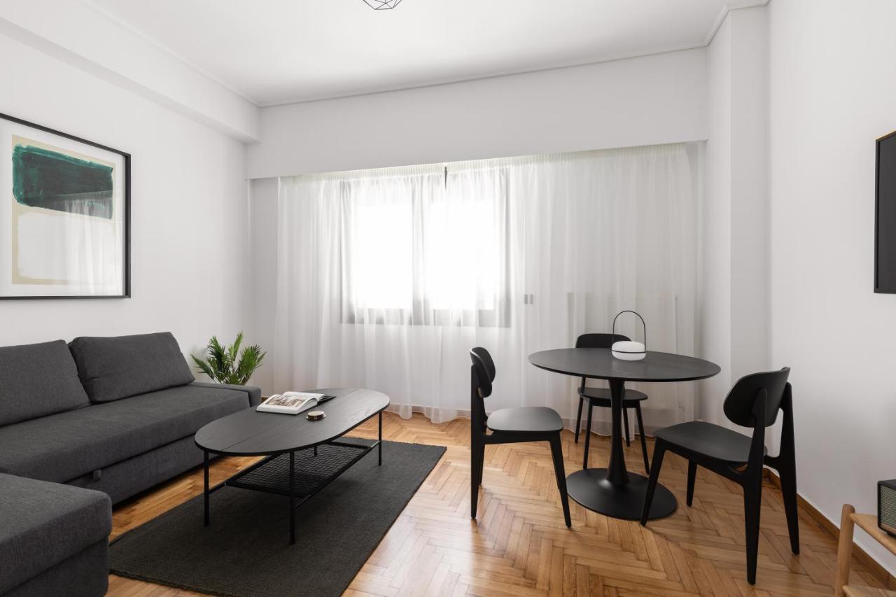 Elliot Neapoli, Apartment Athens